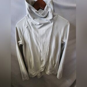Lululemon Sweater. Size 8